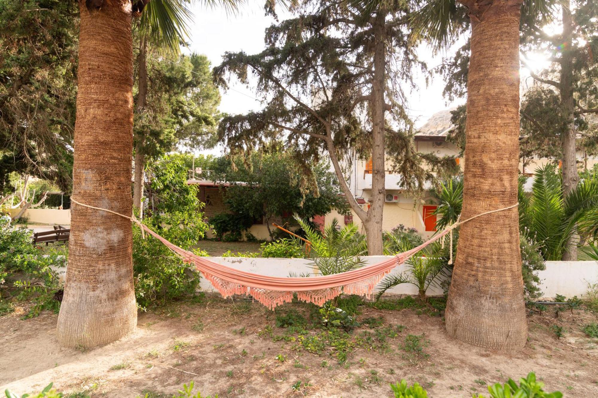 Pension Romantika Matala Exterior foto